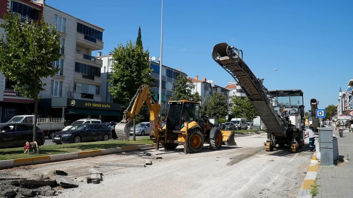 Balıkesir Savaştepe Caddesi'nde Yol Yenileme Çalışmaları Başladı